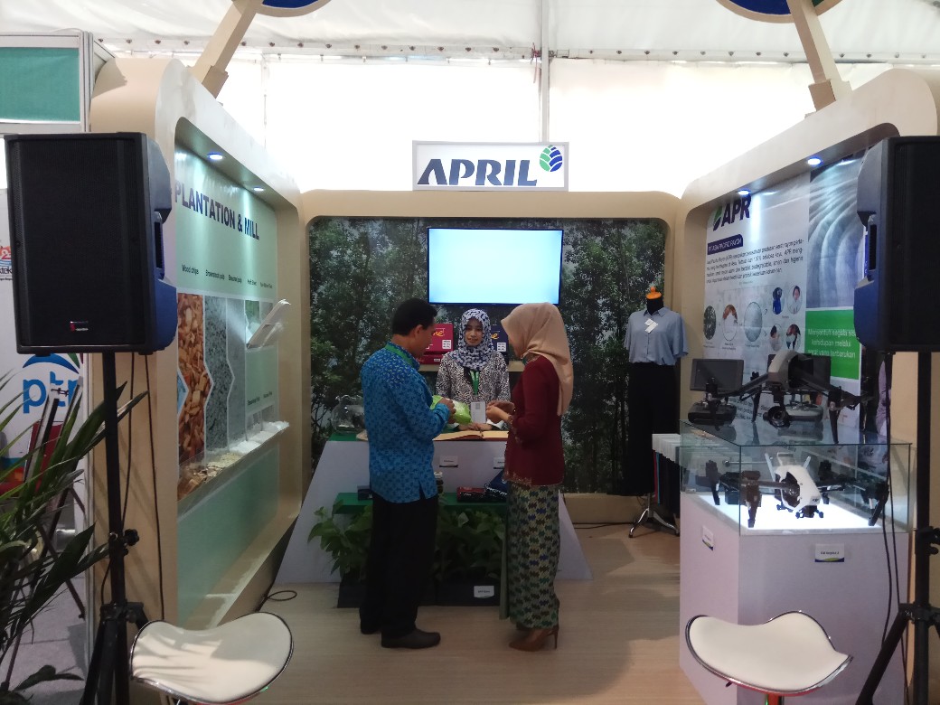 Stand RAPP pada Ritech Expo 2018 di Pekanbaru.